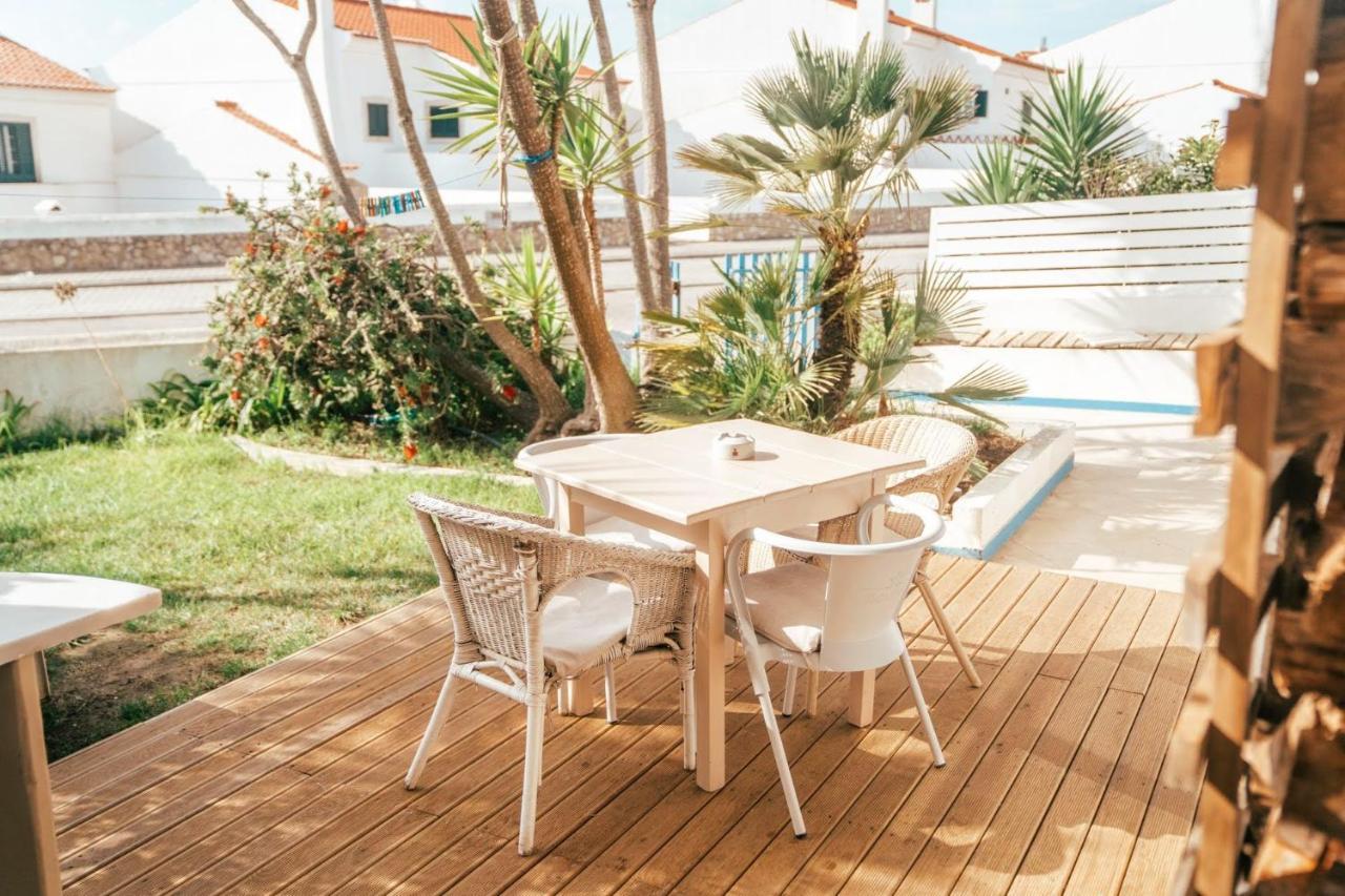 Ericeira Soulsurfers Guesthouse מראה חיצוני תמונה